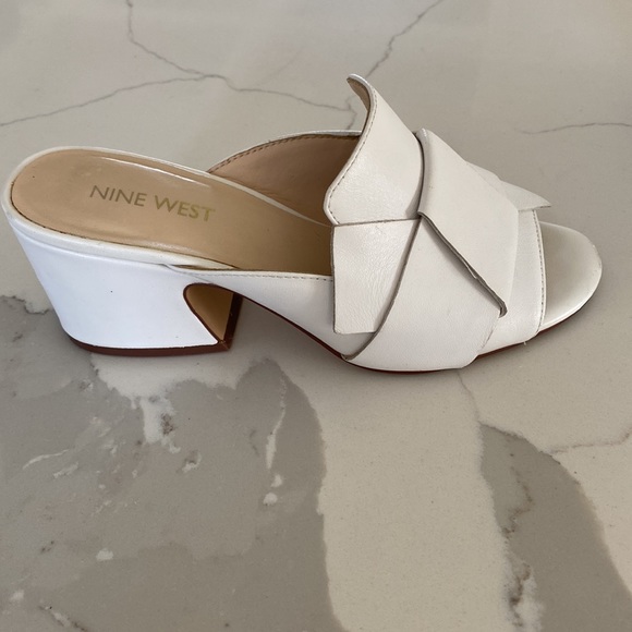 🌟Host Pick🌟Nine West Open Toe, Slide Sandal - Picture 4 of 11